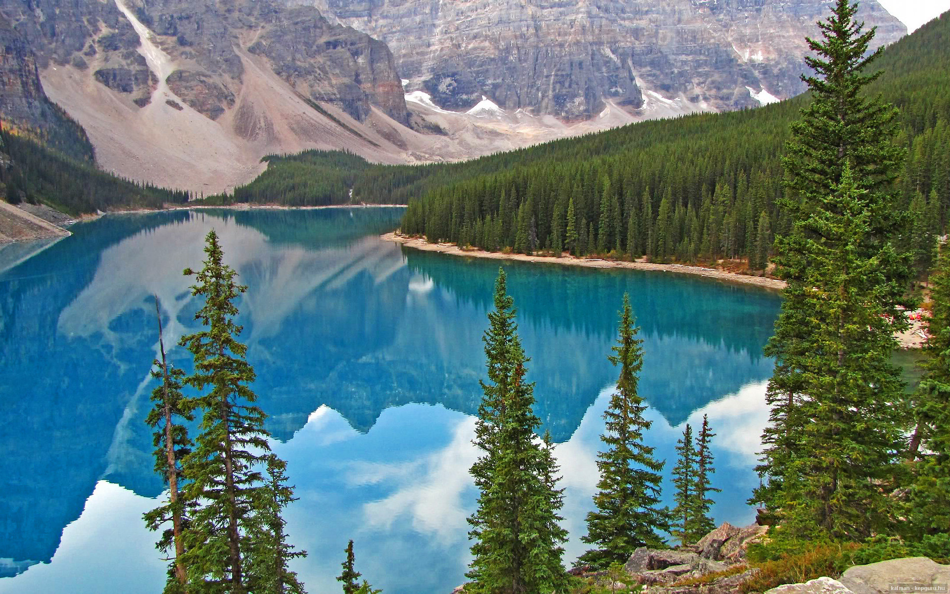 乐鱼娱乐app-_城市之夜：夜间灯光网球赛点燃激情_，有没有夜光网球