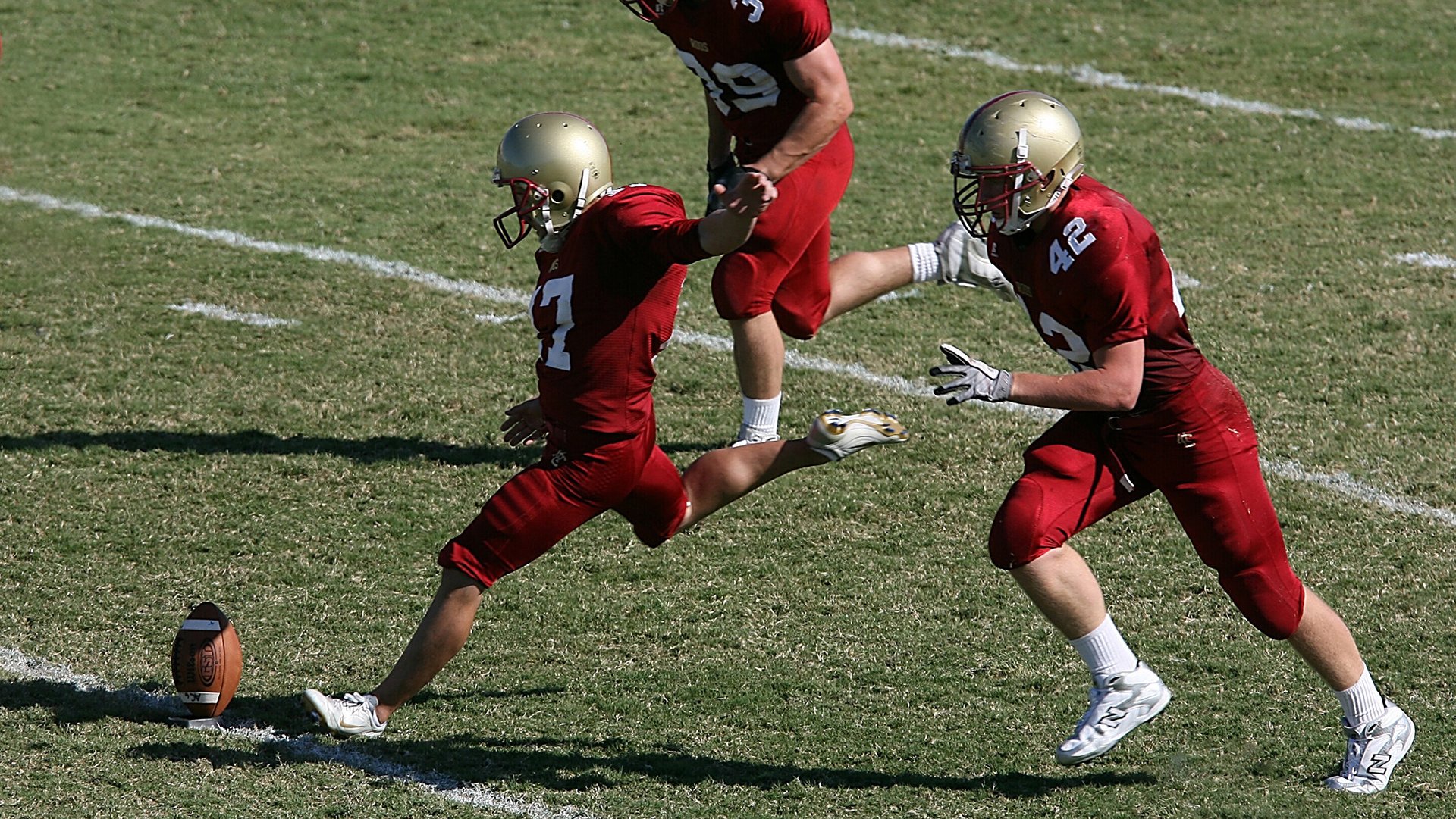 乐鱼（中国）体育官方网站-欧洲杯赛场上出现惊险一幕，球队全力争胜，欧洲杯赛场突发意外