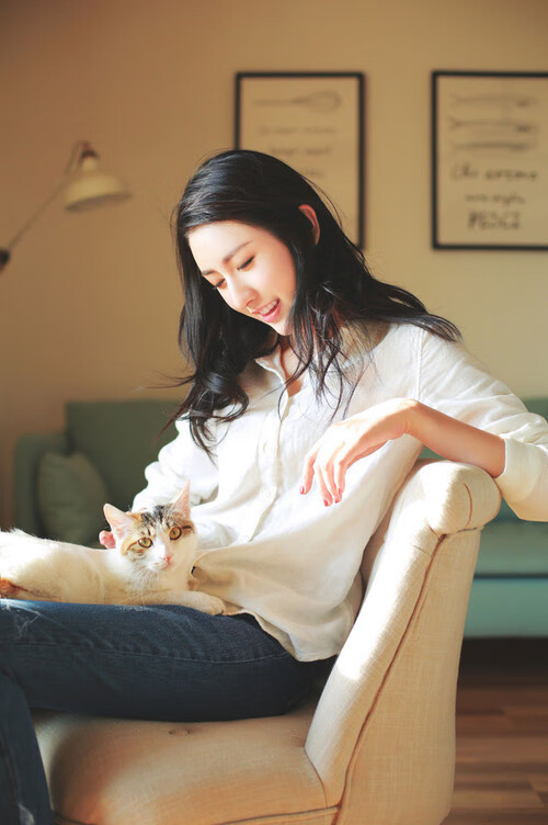 热议F1赛道更换引车队战略混乱，f1赛车换轮胎团队协作