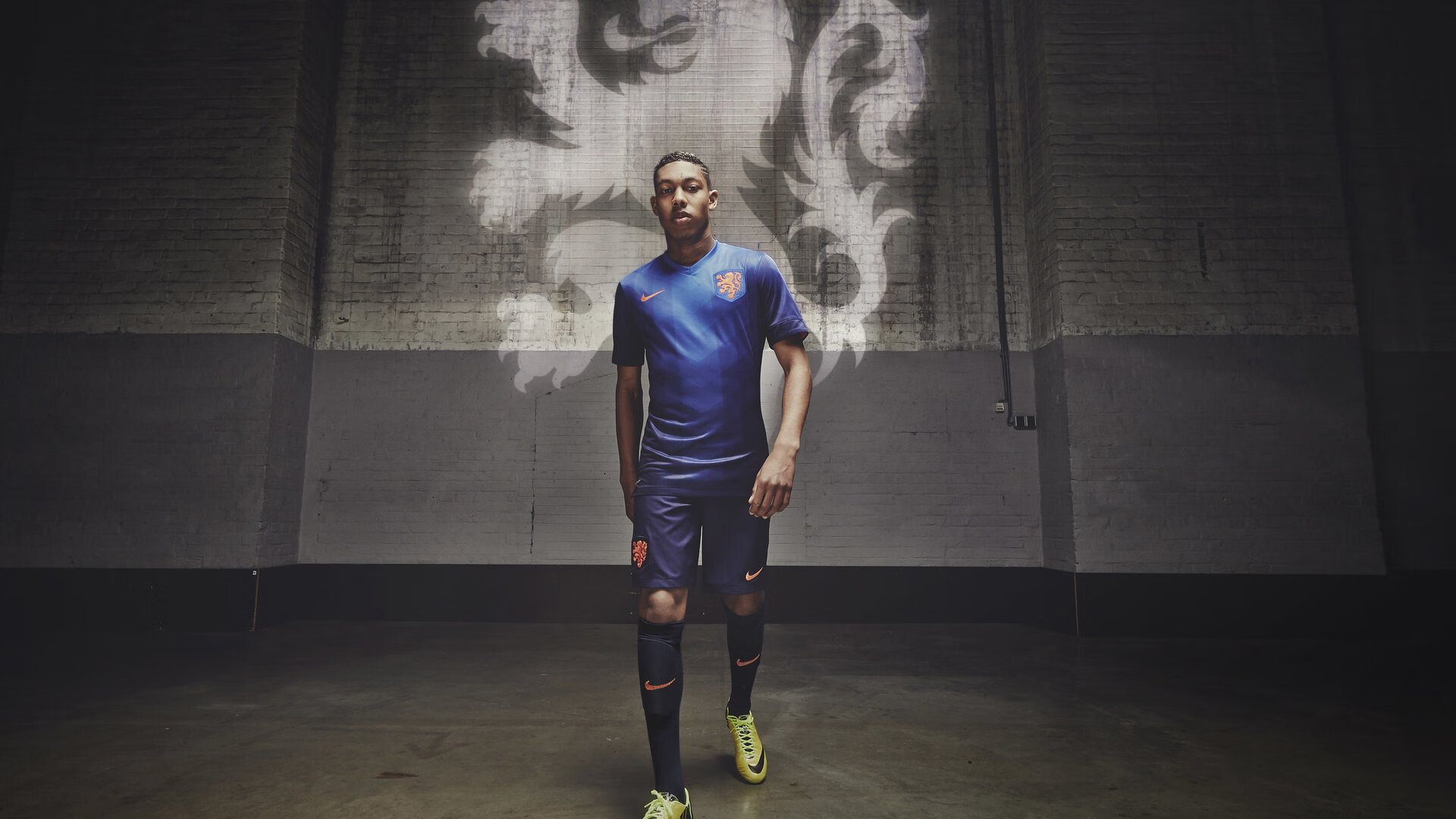 巴西骑手丽莎·卡瓦略在巴黎奥运会盛装舞步比赛中获得第十名,展现出色表现。