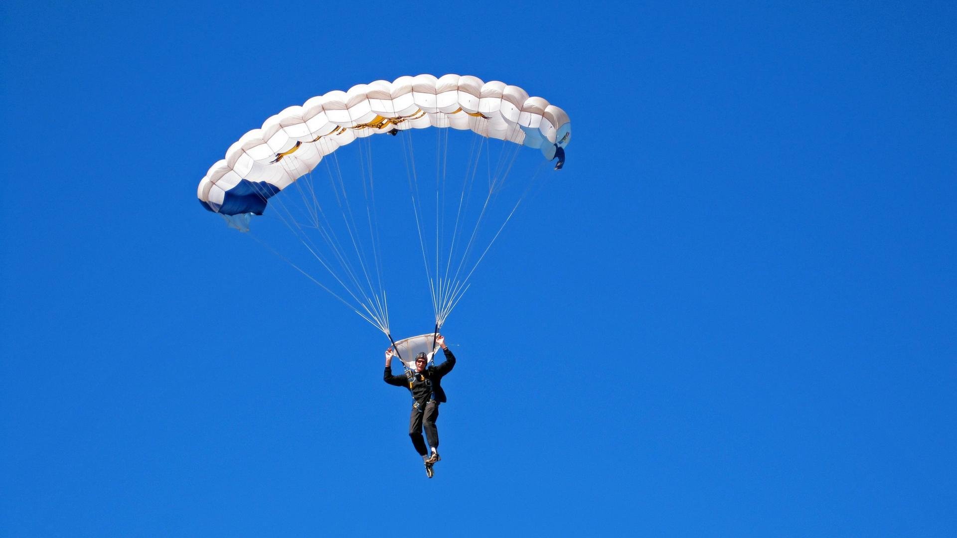 足球裁判队伍扩容提高比赛执法效率，做好足球裁判工作的几个要素